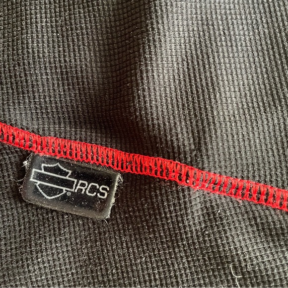 Harley-Davidson Ladies 2XL Long Sleeve Top. Gently used. Stunning Red Trim! - Picture 9 of 12